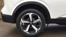 Nissan Qashqai 1.3 DiG-T MH N-Connecta 5dr Petrol Hatchback